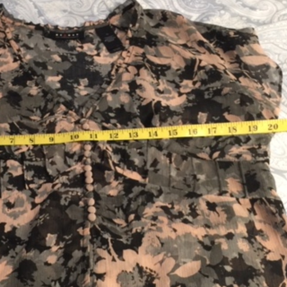 Liz Claiborne blouse - Picture 3 of 3